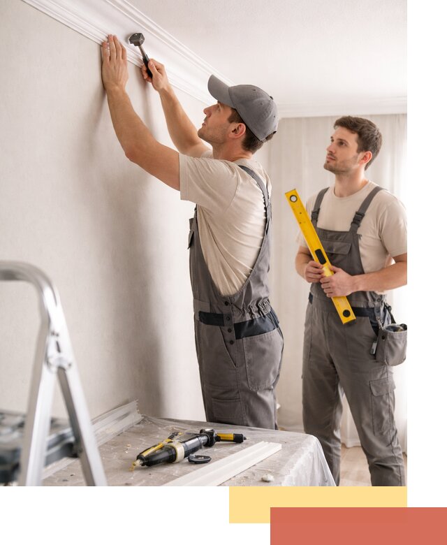 Монтаж потолочного плинтуса в таре качественно и быстро